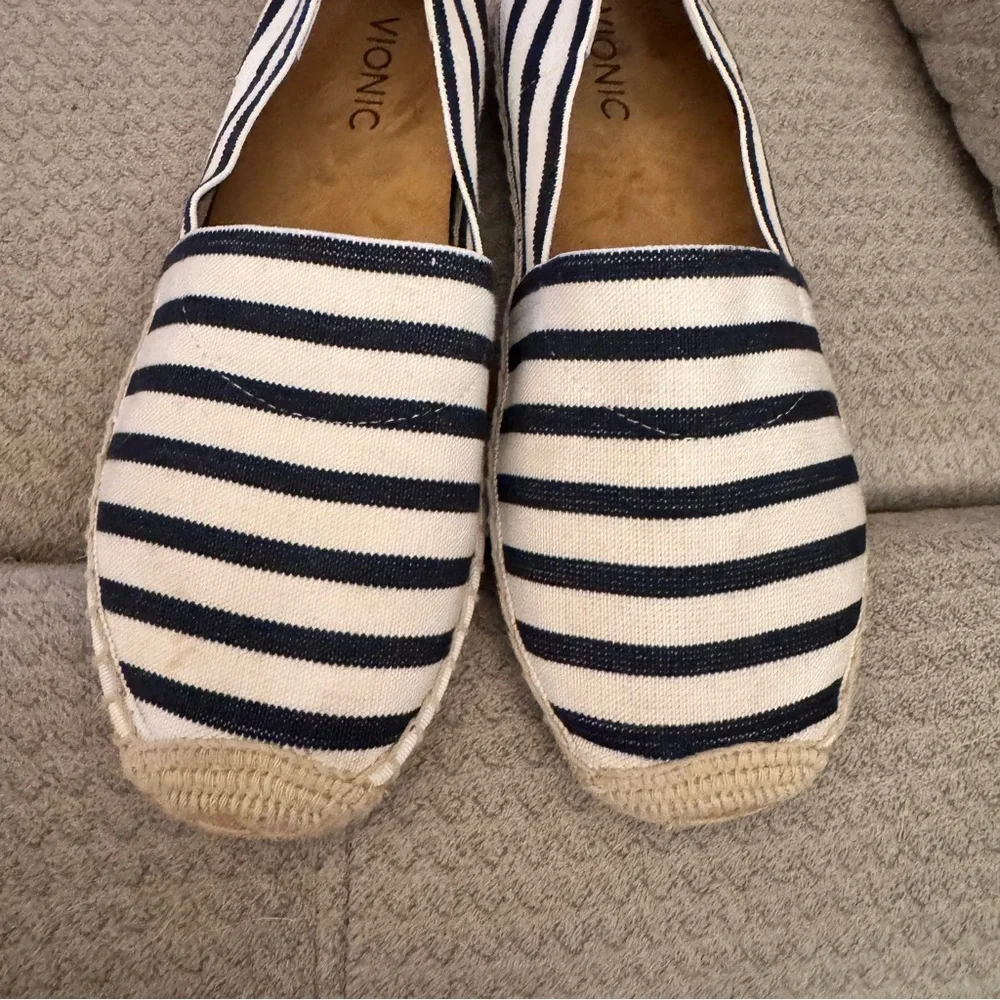 Vionic Valerie striped espadrilles flats loafers‎ size 8